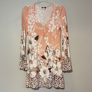 NWOT Venus floral light pink long sleeve dress v-neck bell sleeves sz. S